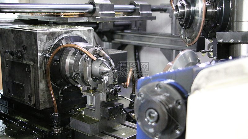 高精度重型龙门加工中心：揭秘其核心技术与应用场景**