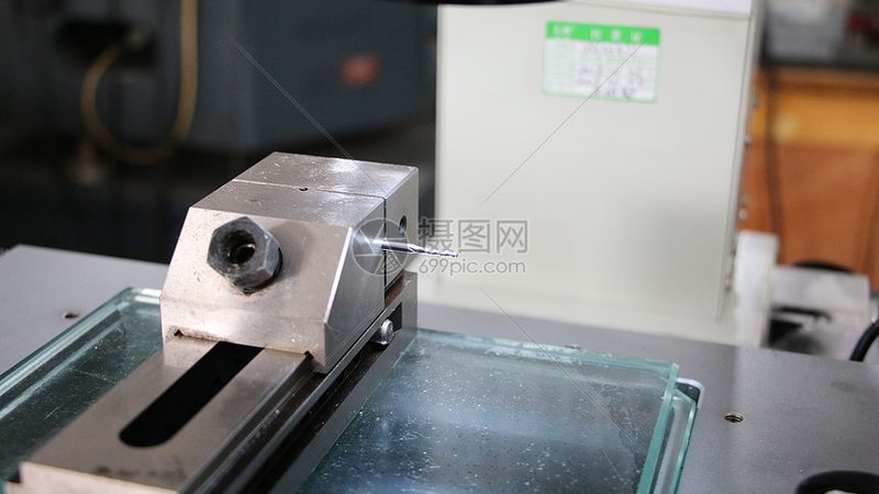 小型机床导轨定制的奥秘：精准与稳定的基石**